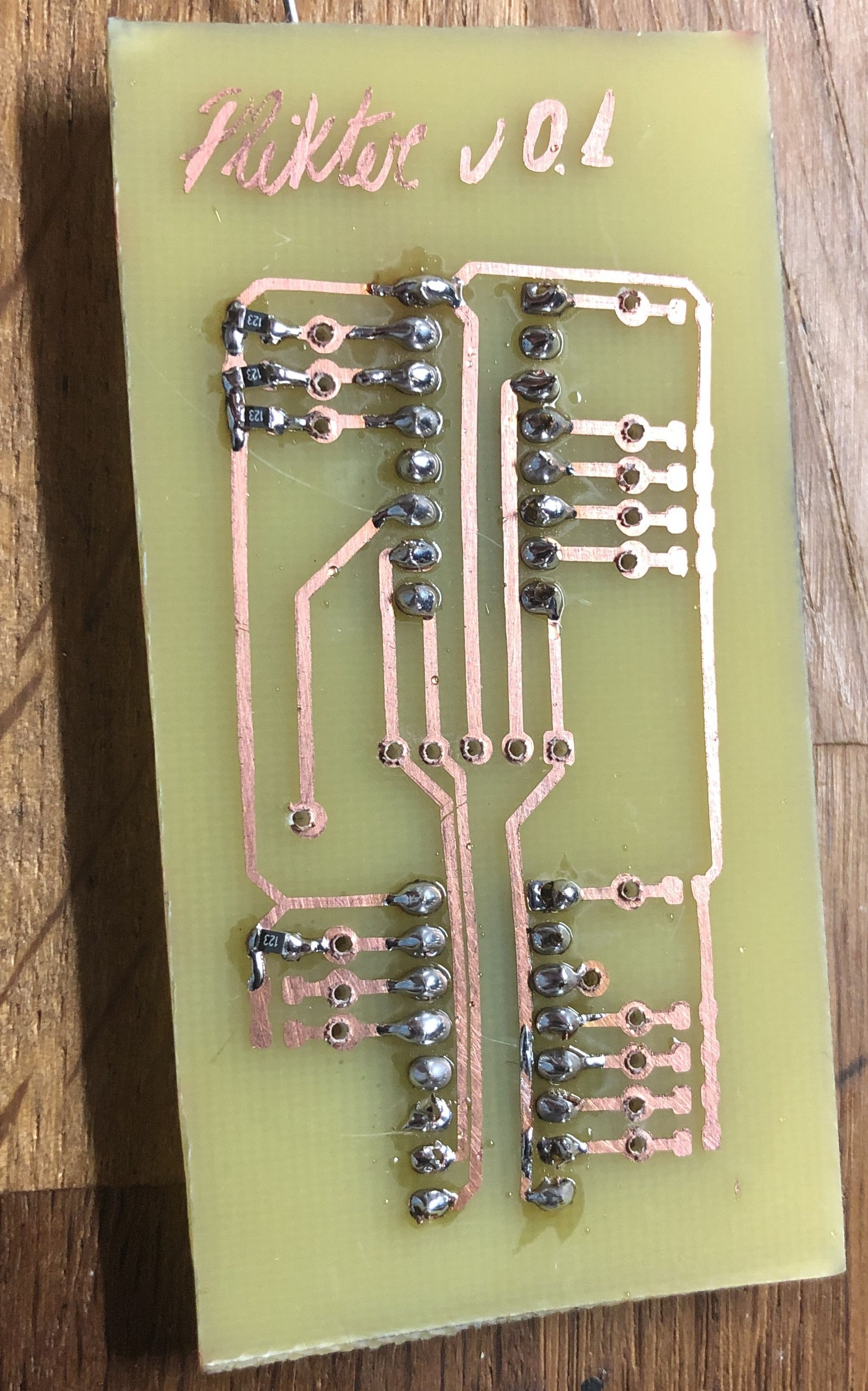 The Plikter board - just 2 shift registers daisy chained